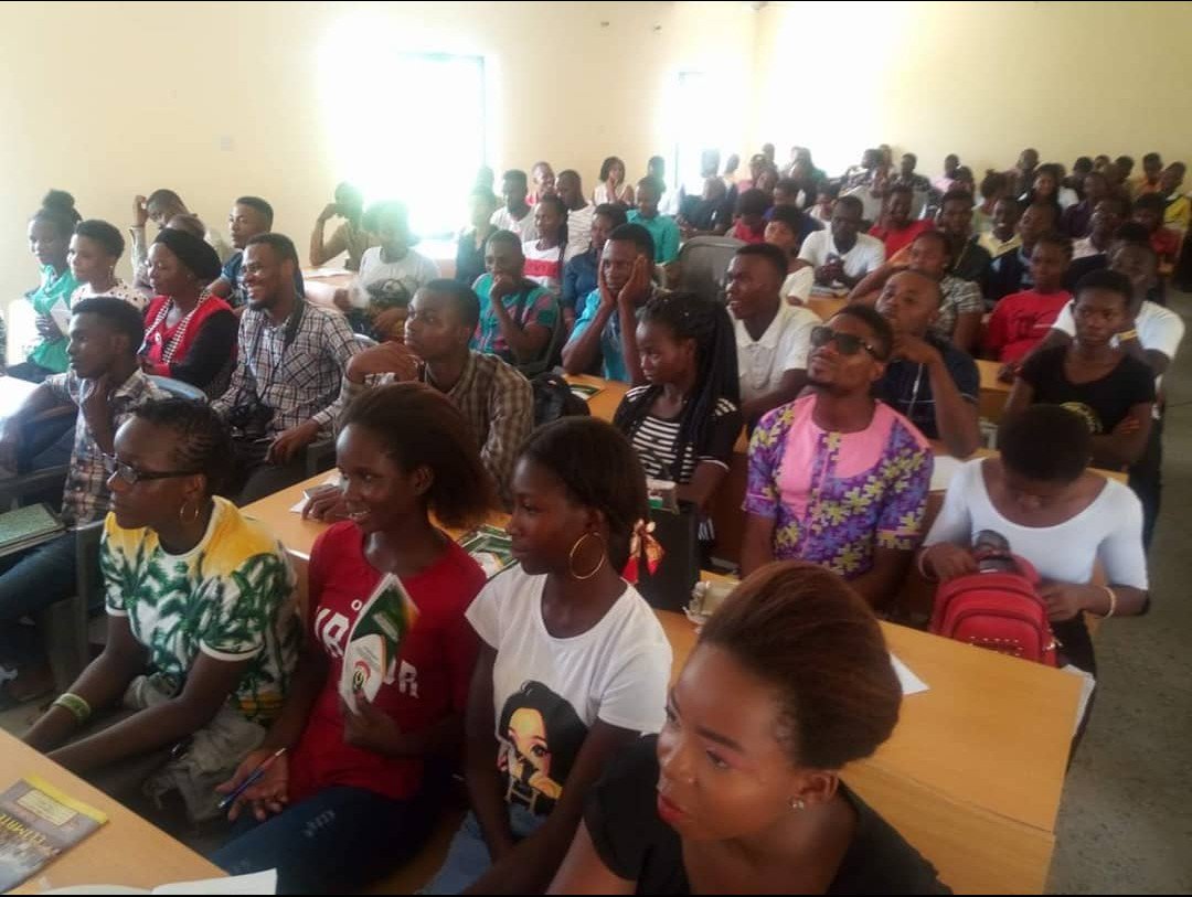 fidabayelsa's tweet photo. Advocacy on Cultism, Sexual Harassment and Teenage pregnancy with the students of University of Africa, Toru Orua. #FidaBayelsa #BayelsaState #Fida #Advocacy #UniversityofAfrica #Education https://t.co/CQyxDLOeiz