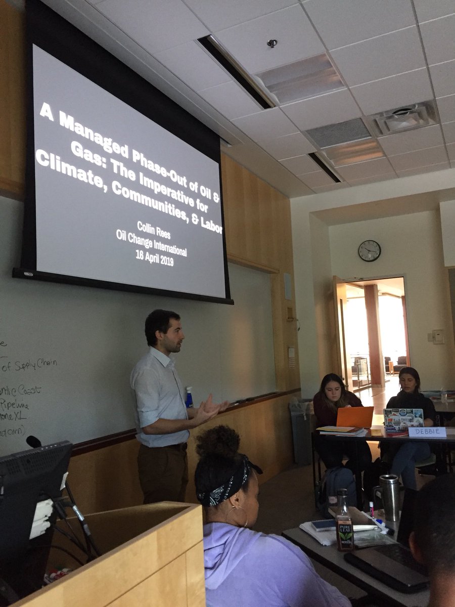 Thank you @collinrees for inspiring my resource class today! You are such a rock star blocking new fossil fuel projects! And holding elected officials accountable to take #NoFossilFuelMoney pledge! ✊🏼 @OilChangeUS