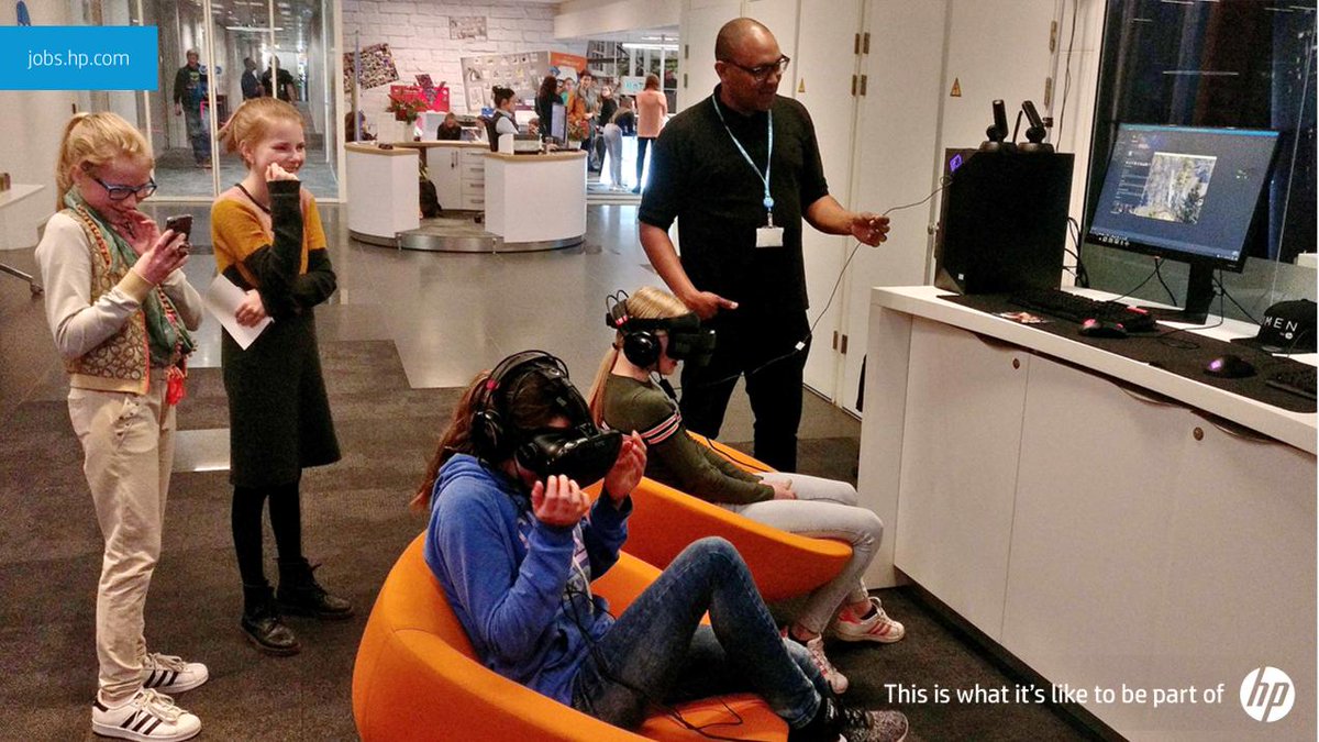 HPCareers's tweet photo. Last week during #Girlsday 👧, we welcomed 👋 20 girls from Amstelveen College in our Amstelveen office 🇳🇱. They learned about the great careers in science, technology and IT 🖥🔬 they can choose for themselves. An inspiring day for us and our lovely guests as well 👏! https://t.co/ubTfHGcJne