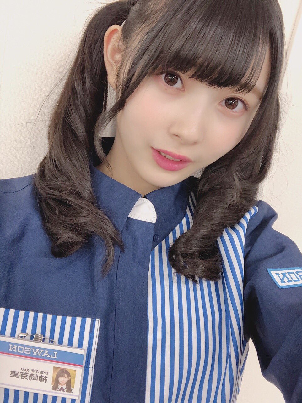 ゼラ すずめみお濱推し やっとバイトおわりー バイト先がバイト少なくて大変 こんな可愛い子がバイト先に居たらな 柿崎芽実 T Co Cafkttowee Twitter