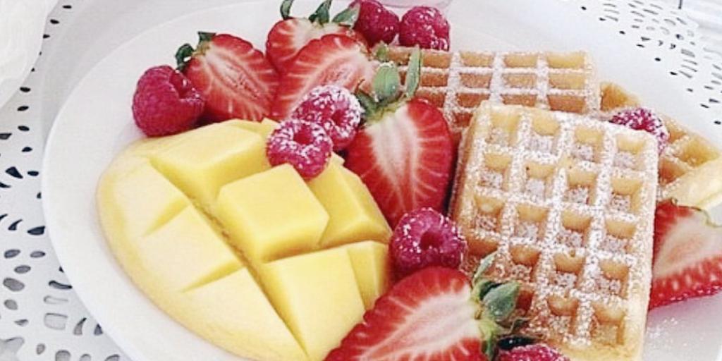 thewellspace_'s tweet photo. Breakfast is the most important meal of the day. Keep it light, but full of vitamins and proteins and you’ll have more energy to get through the day.

How does your breakfast look like?

#beautifulfood #food #foodpic #foodporn #foodheaven #foodislife #foodie #foodism #foodlover https://t.co/FDgiuGNsv4