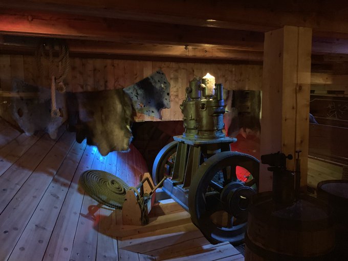 ANOTHER BOAT I CAN GO INTO THIS PLACE IS FUCKING AWESOME! https://t.co/gYRt606weD<a href="/tag/lastminutefacialprostbetics"class="tags"><span>#lastminutefacialprostbetics</span></a>