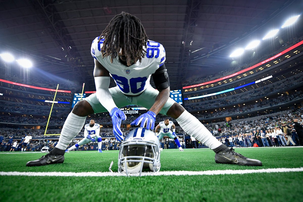 TankLawrence's tweet photo. Pro Bowl ✅
All-Pro ✅
Deal Done ✅ 
NFC East Champ ✅
NFC Champ: TBD 
SB Champ: TBD
NFL DOPY: TBD 
GOLD JACKET: TBD 
GOT WORK TO DO! 🤘🏿
#LawN90rder | #HeatingUp https://t.co/VyD8bLvpLU