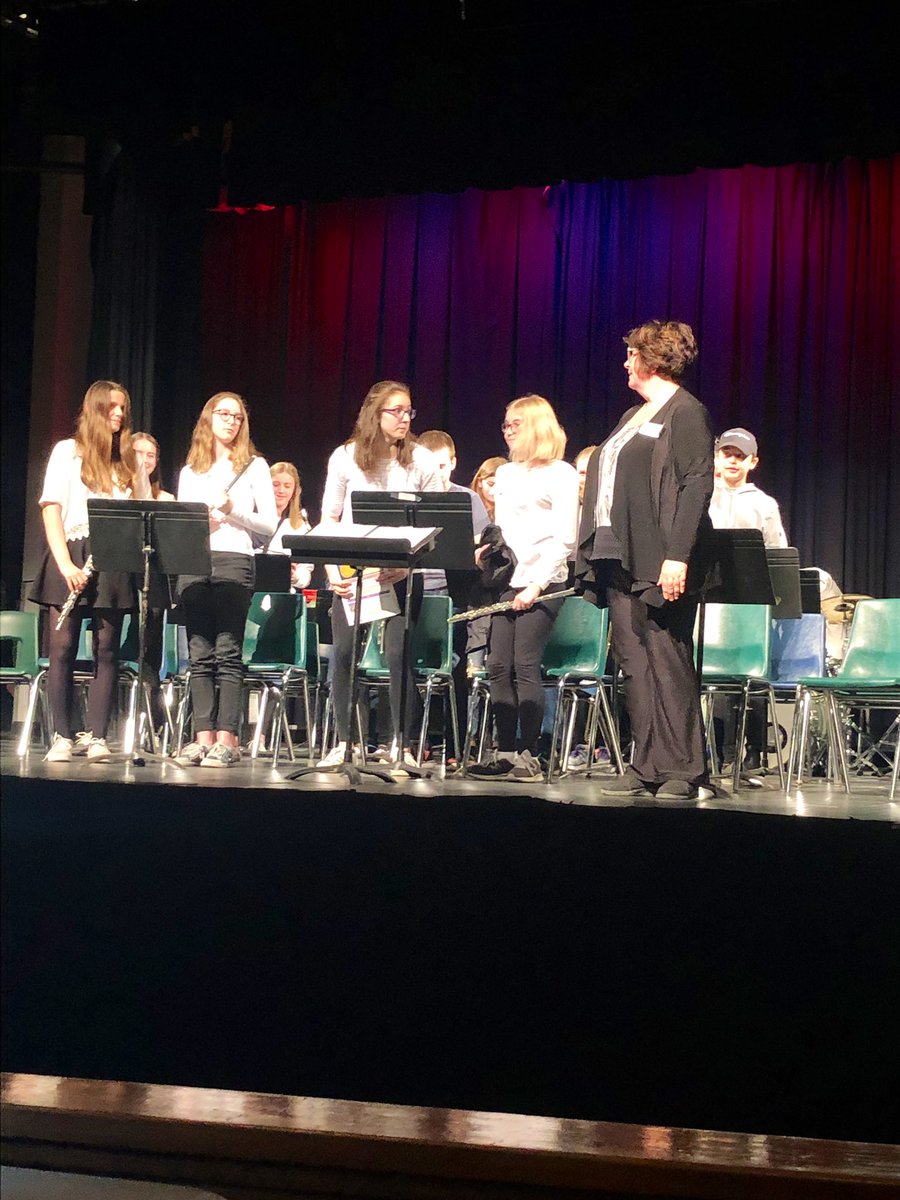 SMESBelleville's tweet image. Grade 8 Destinations Concert Band performs under Ms. Power’s guidance at Bandfest! #hpebandfest