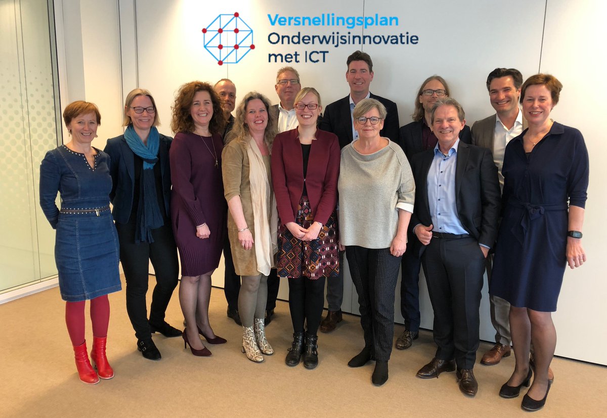 Minister <a href="/ivanengelshoven/">Ingrid van Engelshoven</a> sprak met aanvoerders en deelnemers van het Versnellingsplan Onderwijsinnovatie met ICT. Zij vragen ruimte om te experimenteren met flexibilisering en een stevige ambitie op digitale leermaterialen bit.ly/2VMFuVb #toekomstho #hogeronderwijs