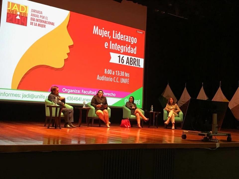 Cecilia Flores nuestra Presidenta nos representa hoy en JADI - Jornada Anual por el Día Internacional de la Mujer que se está llevando a cabo en Auditorio UNIFE

#WomenCEOPeru #liderazgo