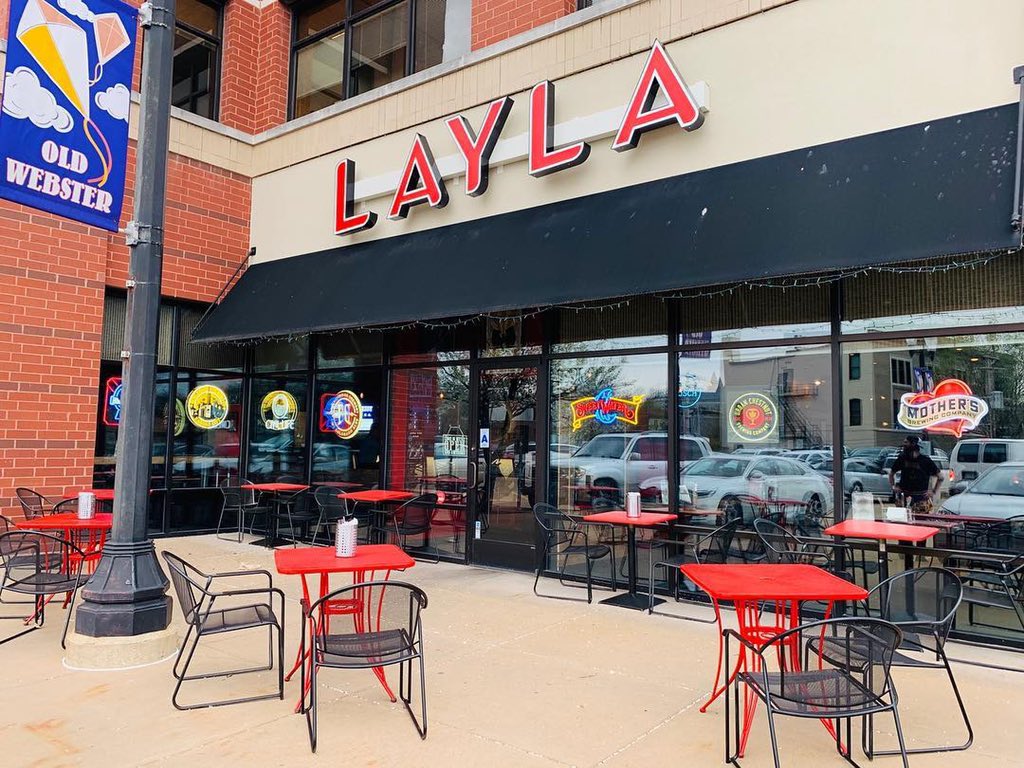 LaylaWebstrGrv's tweet photo. It’s patio season! #eatlocal #laylagoeswebster https://t.co/ahsOHfHXpR