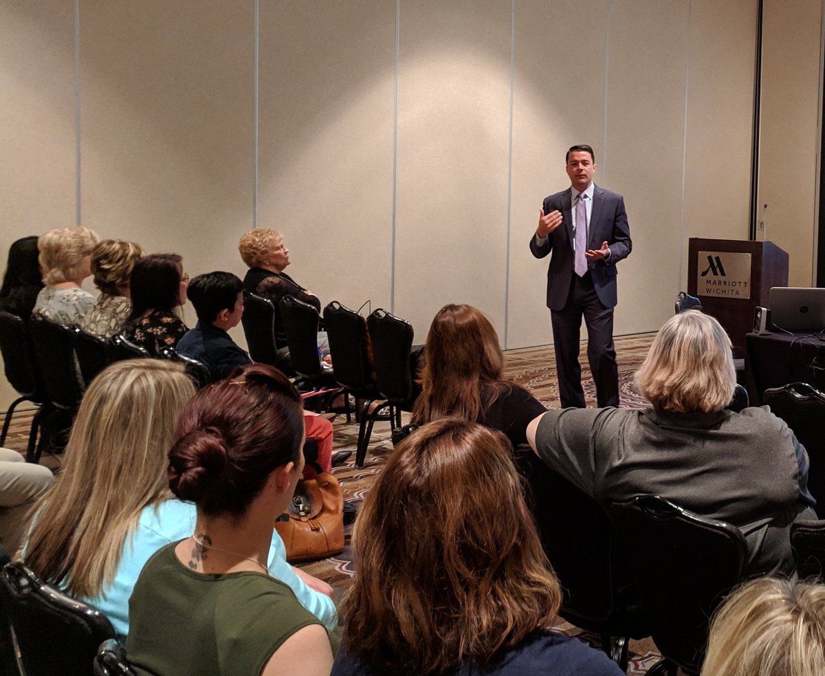 ASCLS_KS's tweet photo. "You have the power to change someone's life."

Thank you to @KWCHMichael for inspiring us this morning at the Joint Meeting of KSCLS - Wheatlands CLMA.  #KSCLS #ASCLS_KS https://t.co/sXUoLPmcdL