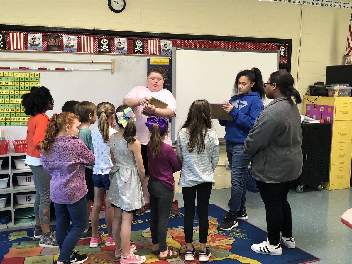KristinGrider2's tweet photo. We are so excited to have some students from @TrojansMSMS come to @hpelem and play some fun math games with us! @MSCSTrojans @ga_bonds https://t.co/WnWNR9Iuzf
