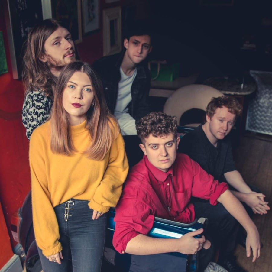 #NowPlaying 
￼
<a href="/cosmocalling/">COSMO CALLING</a> - Blister 

Listen live 
￼
reformradio.co.uk/play/The_Takeo…