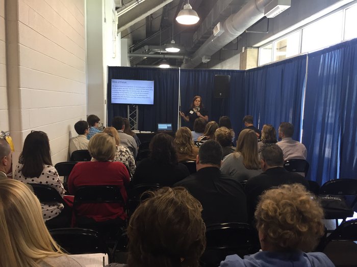 castle_wr's tweet image. Dr. Robin Hyden is presenting her 5th Grade Robotics project with regional educators at the @KVECFireSummit. 

We are so proud of you, Dr. Hyden! 

#TomcatTradition #OnceATomcat #AlwaysATomcat #ARI #KidsDeserveIt