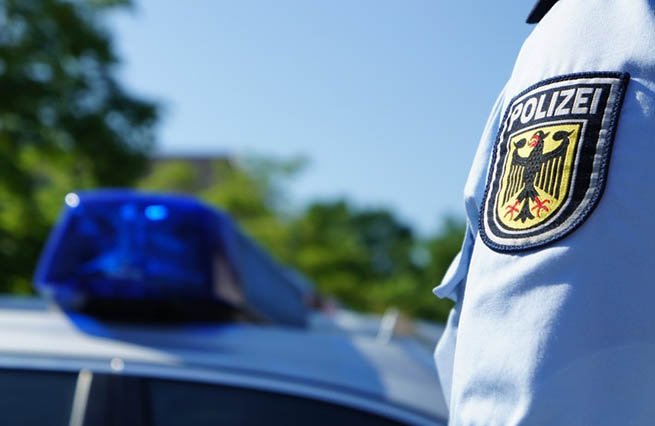 dplnieuws's tweet image. #Brandstiftung zweier #Scheunen in #Bocholt #Spork - Am #Reyerdingsbach - Die #Polizei sucht #Zeugen -dplnieuws.nl/scheunenbrand-… - dplnieuws.nl