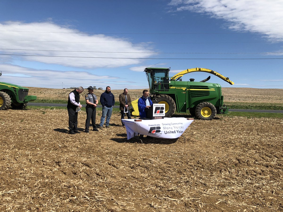 PAFarmBureau's tweet photo. President Rick Ebert @rrebert2 urges that motorists practice safe driving throughout the planting season, not just during Rural Road Safety Week.
#ruralroadsafety #pfb19 https://t.co/5XFp4oBXUx
