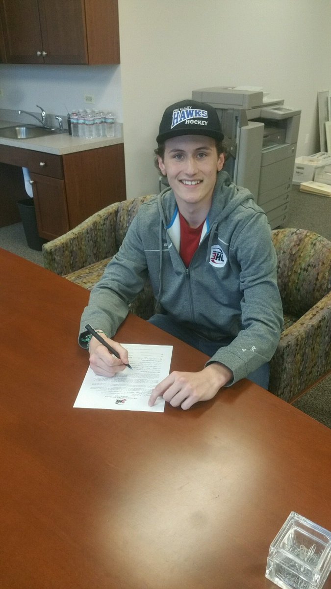 FVHawks's tweet photo. Congratulations to Fox Valley Hawks Senior, Chase White, he has signed an offer to play junior hockey for the Bozeman Ice Dogs in Bozeman, MT. The Bozeman Icedogs are a Junior A Tier III hockey club playing in the Frontier Division of the NA3HL. 
Good Luck Chase &amp; nice hat!!! https://t.co/gdiSFKc7td