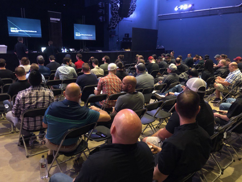 HighwayMrketing's tweet image. Packed house for the #shure #wirelessmasterclass