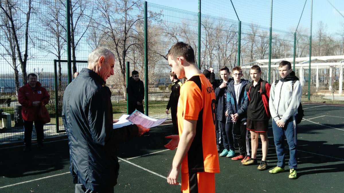 15-16 апреля на многофункциональной спортивной площадке набережной р. Волга состоялись соревнования по мини-футболу "Кожаный мяч" и легкоатлетической эстафете. И футболисты,и легкоатлеты заняли II место! Поздравляем! Гордимся!