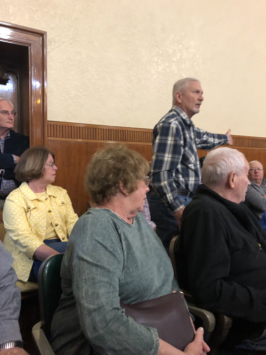 Rollingorganic1's tweet photo. @ChuckGrassley you have taken my party away from me. #angrycitizens https://t.co/j4d5TilZLW