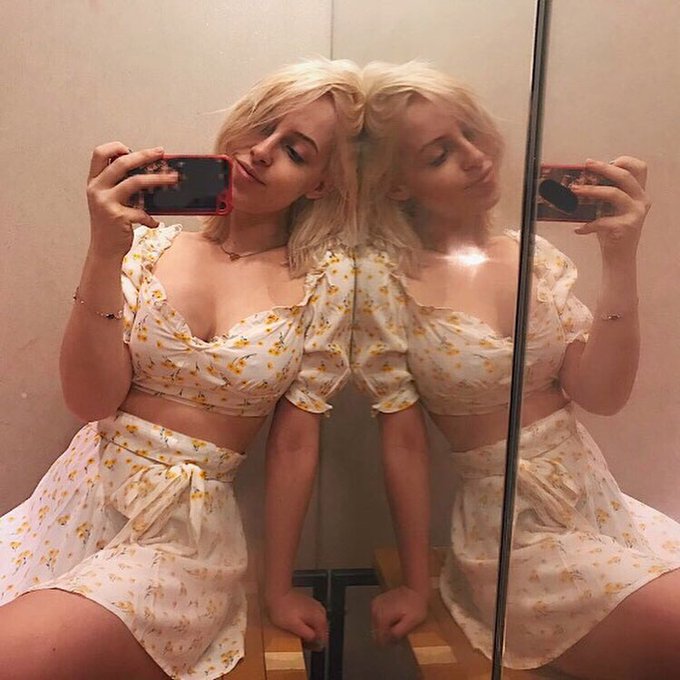 Pretty outfit https://t.co/e6ND3KoyQ2