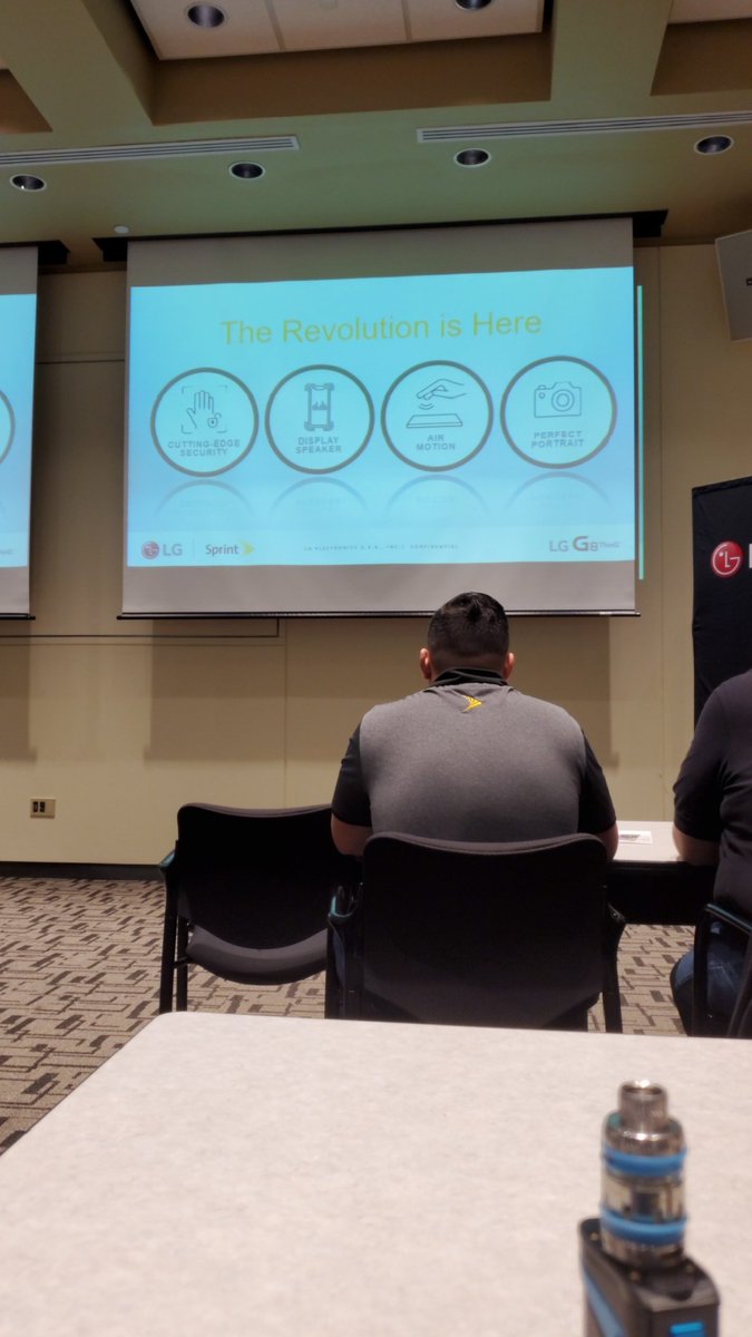 Deon McSwain (@deontmobileguy) on Twitter photo 