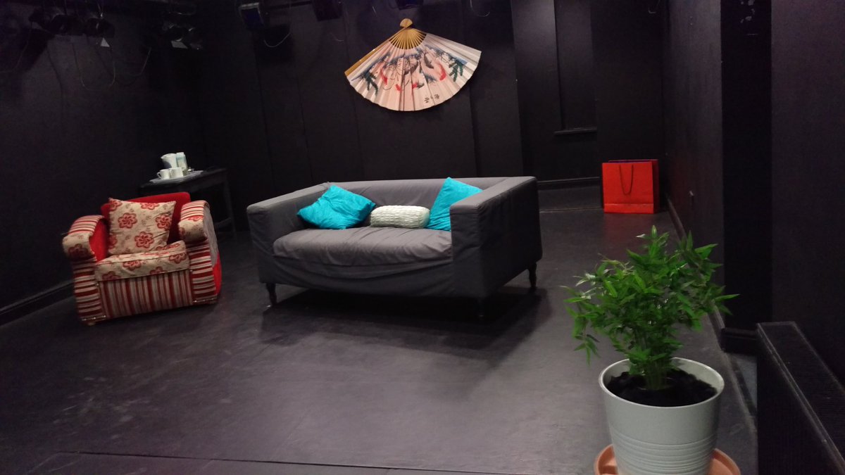 DubYouthTheatre's tweet photo. All set for tonight's preview of #FYOAF @TheTeachersClub! Performances all week #youththeatre https://t.co/JZzMadmzMl