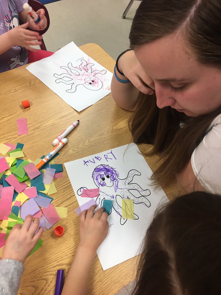 mrs_eschman's tweet photo. #littlepaw -the letter O - octopus- the book “Spoons “ celebrating what makes us special !@SKochPR @PrairieRidgeHS @IndustryCareers https://t.co/5uh0YAT0js