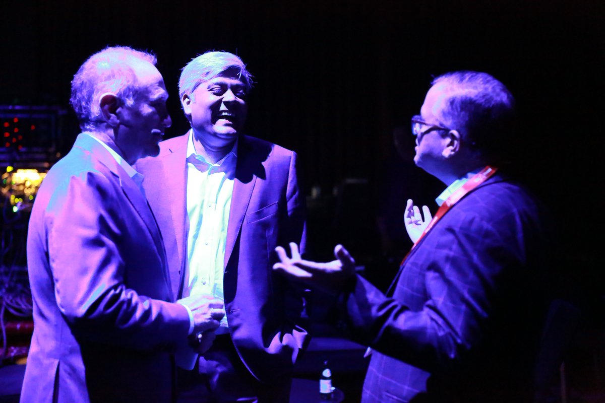 AutomationAnywh's tweet image. Backstage prep with @MihirAndNow @GaryGConway &amp;amp; @Forrester Industry Analyst @jgownder #AAImagine

#MakeWorkHuman