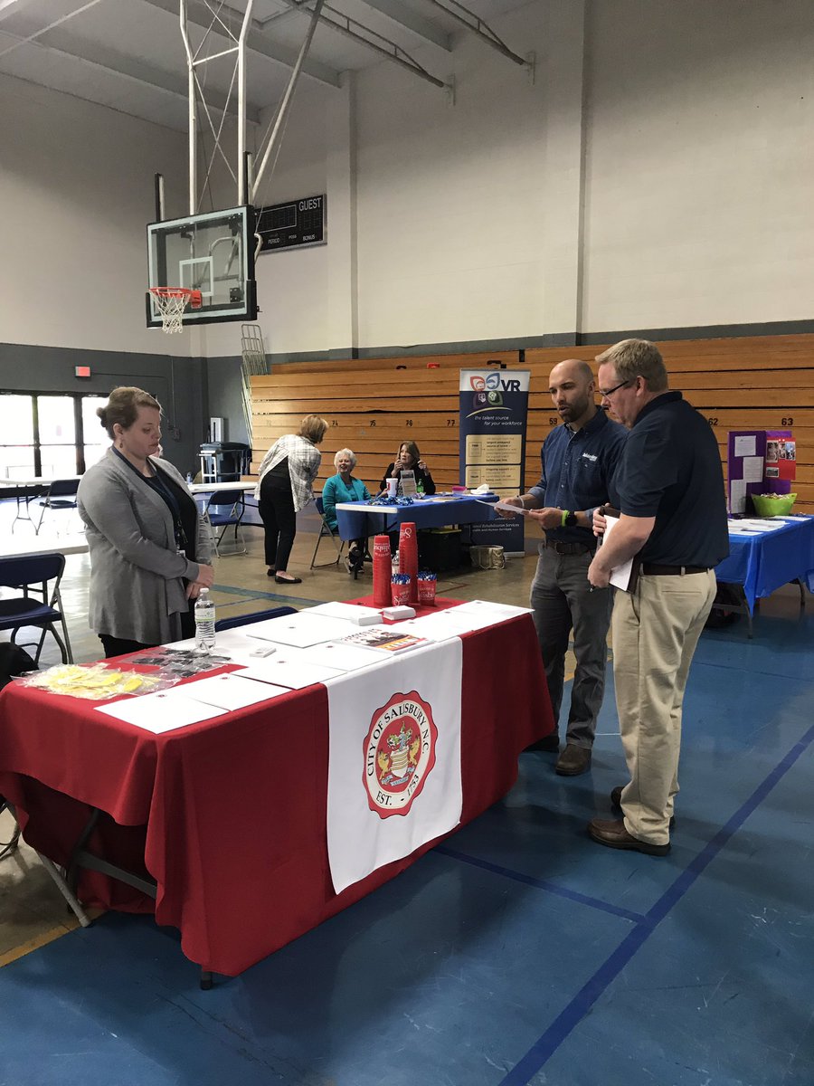 s_kiengkham's tweet photo. Stop by and see us at the @CitySalisburyNC community job fair! #DreamlinerHR132 #HR #Team #employees #TeamSalisbury #LocalGov #EmployeeExperience #Civic #Sway #SalisburyWay #Engagement #SalisburyNCHR #HumanResources https://t.co/I6zklRrnw1