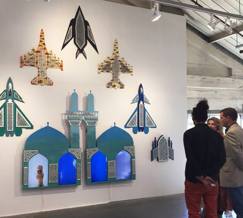 KeyvanShovir's tweet photo. #keyvan #shovir #ascension #installation at #Minnesotastreetproject #videoart and #soundart #keyvanshovir #2018 https://t.co/yiwYXbJE96