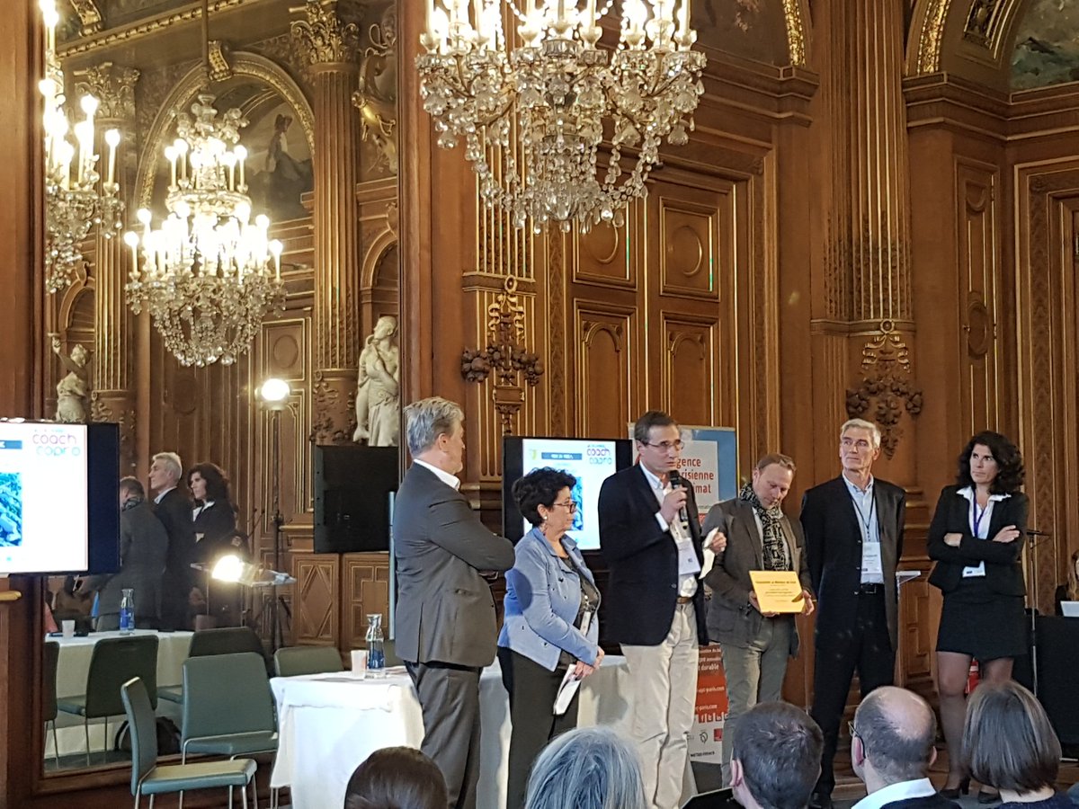 La_CPCU's tweet photo. @La_CPCU fière d'être partenaire du projet #LeMeridien lauréat des 1ers trophées #coachpro du #forum éco-rénovation 2019. #Efficap #copropriete @AparisClimat #loiselet https://t.co/Ss0xO0ziha