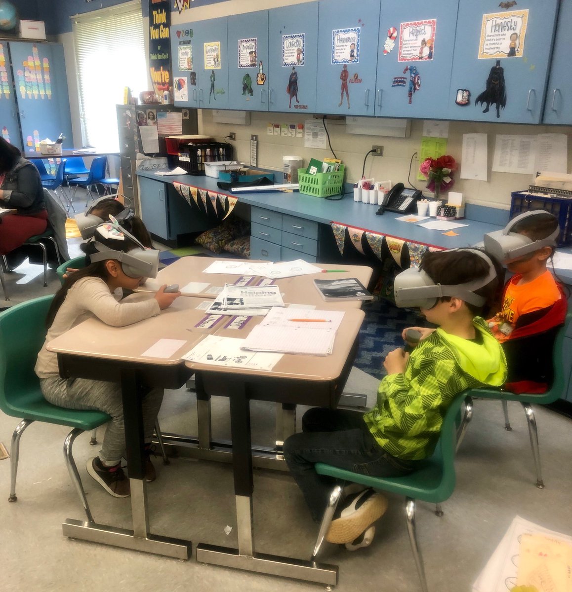 teachworrell's tweet photo. Students practicing multiplication facts VR style! #MACS #jobears https://t.co/TtUD8qGdan