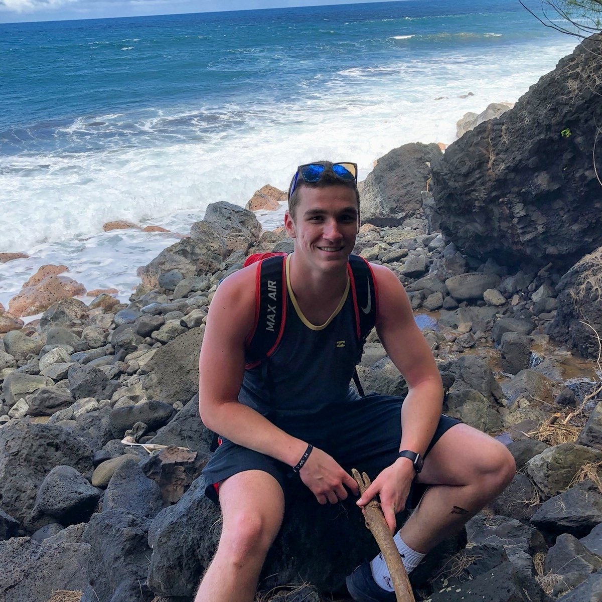 cruohiostate's tweet photo. For this week's #TakeoverTuesday meet Kyle! Kyle is from Hamilton, Ohio and is a sophomore here at Ohio State studying Finance with a minor in Criminology. On Monday nights he can be found hanging out with the Drackett Tower small group. https://t.co/yKUyyy3h95