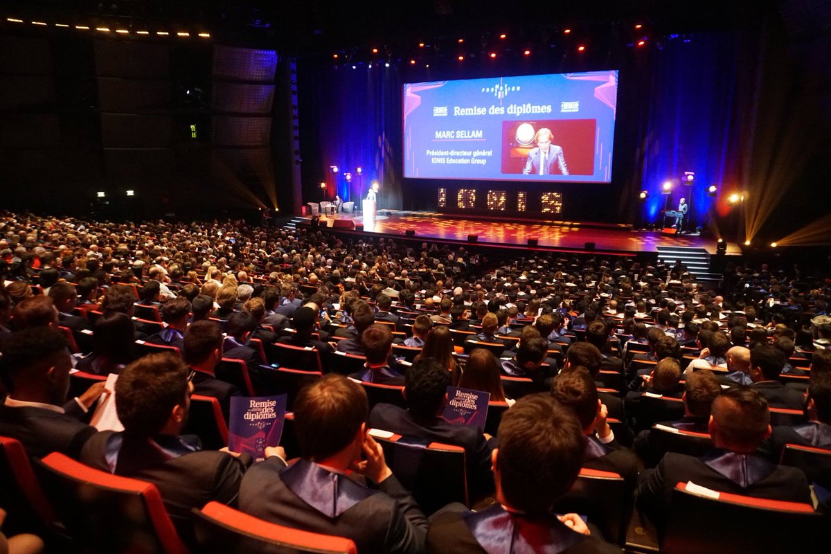 ionisnext's tweet photo. Nous souhaitons toutes nos félicitations aux diplômés de la promotion 2018 des différentes écoles du @Groupe_IONIS !
Afin de pouvoir vous retrouver, partager et dialoguer entre vous et avec de grands décideurs devenez membre ! #ionisnext
https://t.co/S2LJIvTXWe https://t.co/NjcEjd9qin
