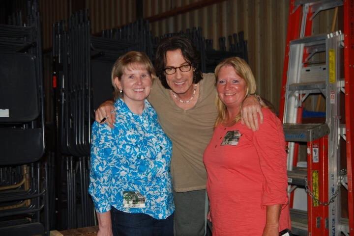 LynnWhiteford1's tweet image. My #ConcertFail was when I met Rick Springfield back stage. After having a pic taken, they said wait! One more, so he grabbed me &amp;amp; pulled me back. I lost my balance and my hand hit him in the crotch. This pic tells all.