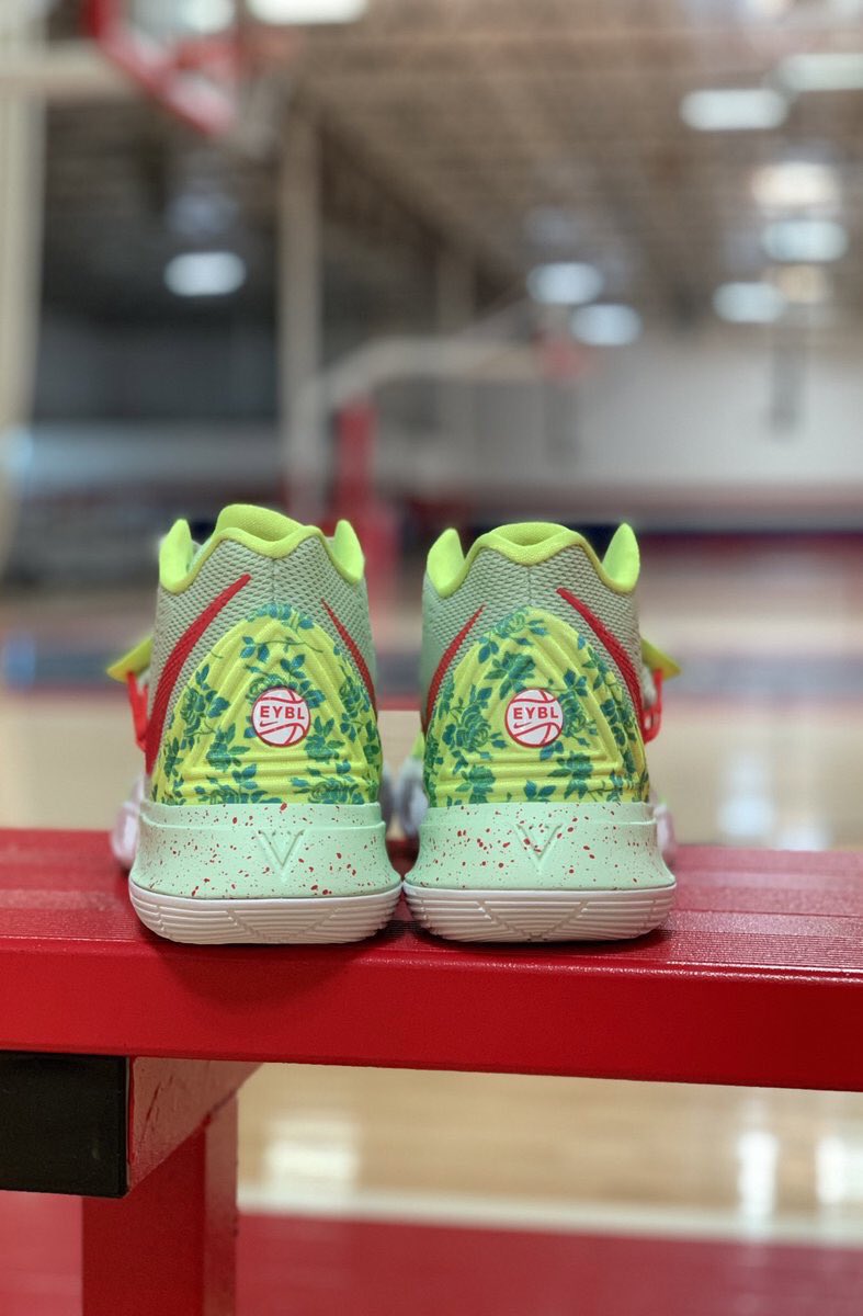 nike kyrie 5 eybl