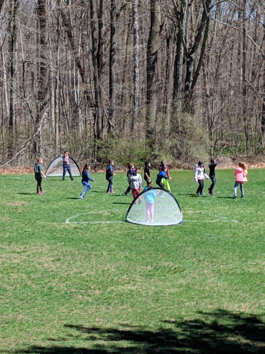 violasecond's tweet photo. Second Graders are excited about a new team handball game thanks to Dr. Recess!! https://t.co/JUxDOdqpVP
