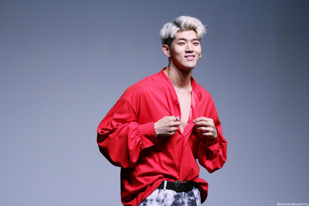 someridewithme's tweet image. 190414 KARD 팬싸
#KARD #카드 #BombBomb #밤밤
#매튜 #BM #비엠