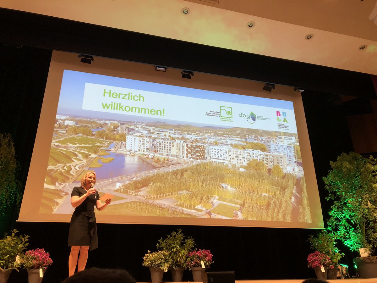 alexbonde's tweet photo. Heilbronn. Vorabendempfang zur Eröffnung der #Bundesgartenschau #Heilbronn. #BUGA19 @GaLaBau_BGL https://t.co/By8VwtnGjk
