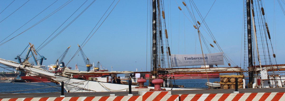 ASIPONAVER's tweet photo. Zarpó del Puerto de Veracruz @API_VERACRUZ el velero Avontuur de bandera alemana de la naviera @timbercoastcrew tras cargar 25 toneladas de café y 700 litros de mezcal producidos en México para el mercado de Canadá y Europa como parte de una iniciativa de transporte sostenible. https://t.co/McMMvMJRbJ