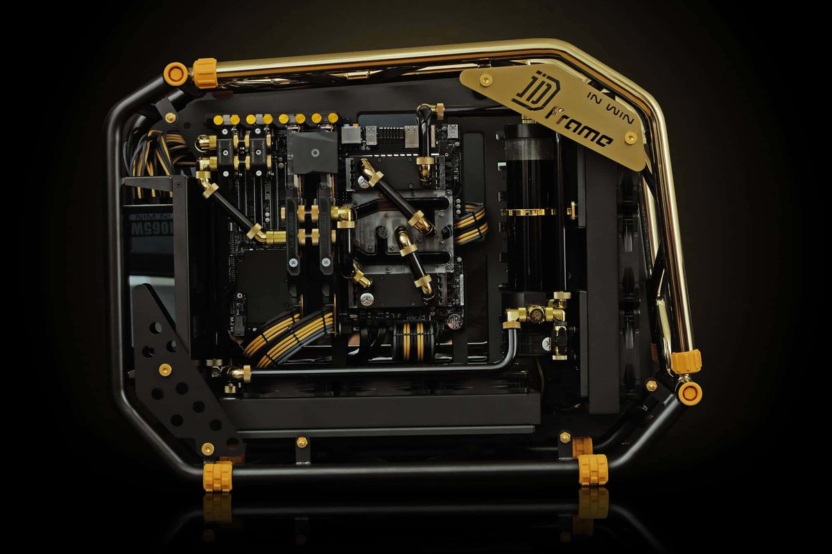MCE_Gamer's tweet photo. 😍¡Es lo mas bello que haz visto!😍
¿Ya estas listo para ganarte este gabinete #DFrame de @InWin_MX en #TalentLandGDL? https://t.co/eZ7KJXlBkk