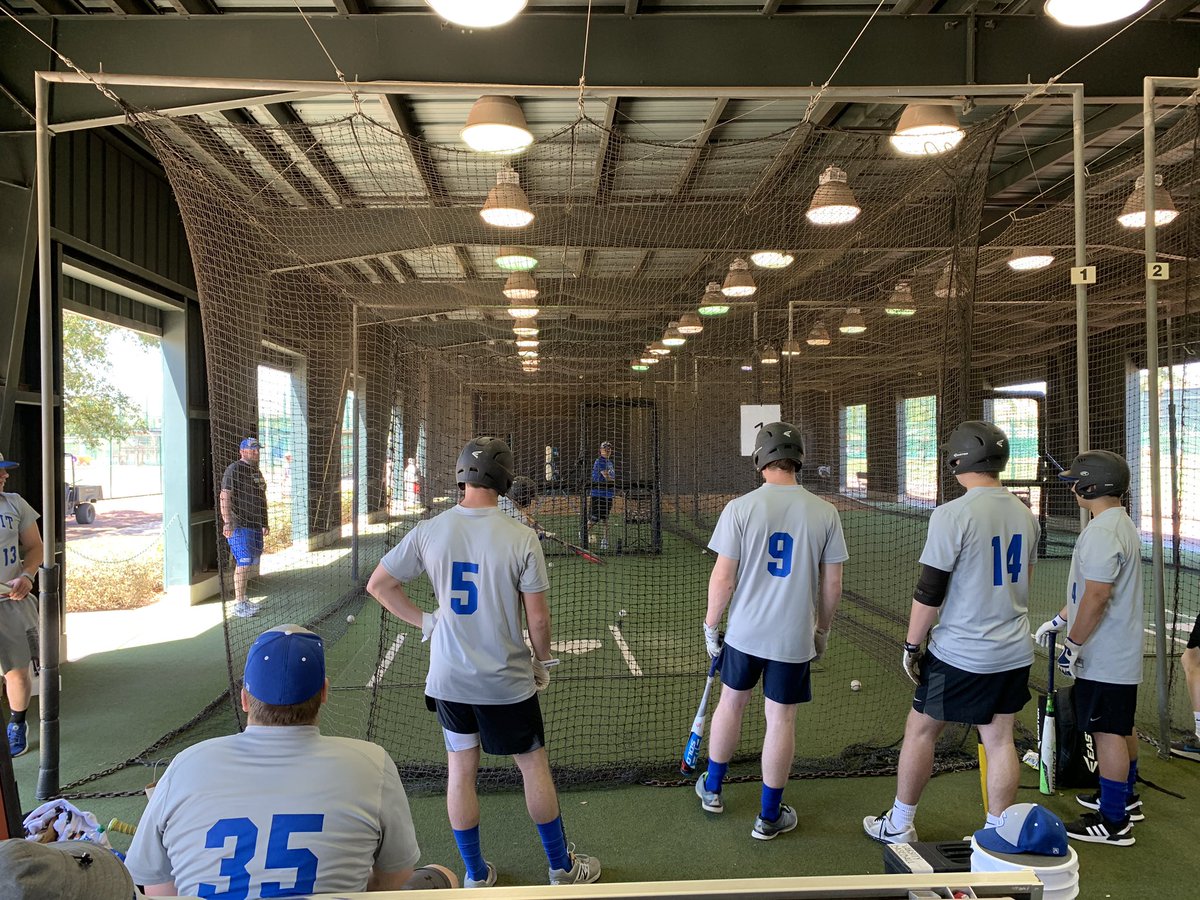 The Silver Knights getting in some pregame BP in Orlando.  Game vs. Mynderse Academy (NY) at 1:30.  <a href="/SummitCDS/">Summit Country Day</a>