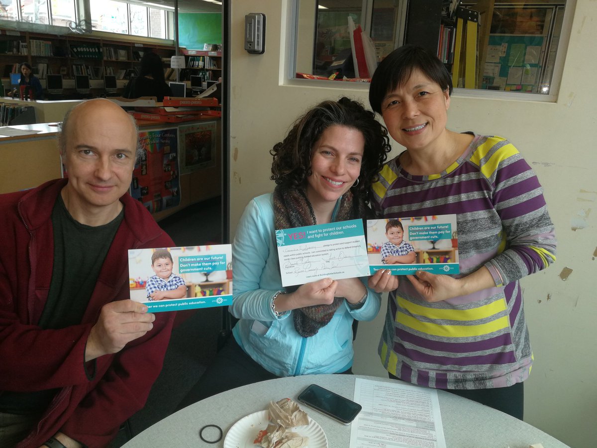 SMILE_123ABC's tweet photo. We support building better schools! #buildingbetterschools #onpoli #OntEd #Etfo https://t.co/VtfTMiMuD1
