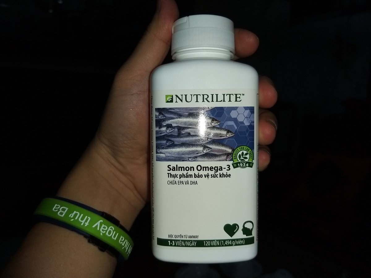 HuyVuiPhet's tweet photo. 2019.04.16
#TPBVSKNutriliteSalmonOmega_3 (120 viên nang mềm/lọ)
🎯60% Cá Hồi từ vùng biển sâu, sạch Nauy.
🎯40% Từ các loại cá biển khác.
🎯 https://t.co/pHtdm39T7F

Vai trò của Omega3 đối với Mẹ Bầu và Thai Nhi: https://t.co/NrQpYl5T5H https://t.co/nJoBRzyoCA