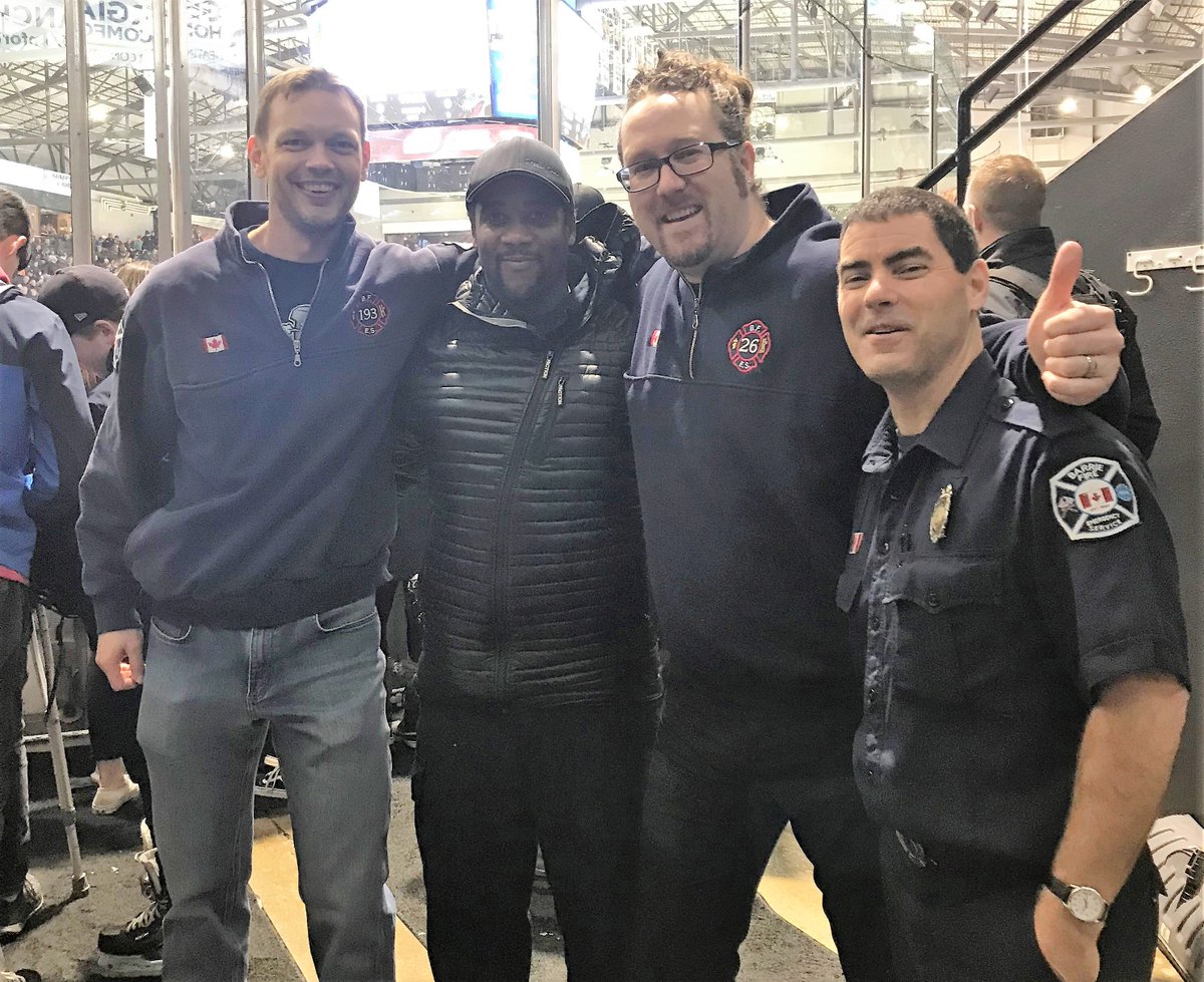Barrie_Fire's tweet photo. Meet Ryan.  Not only is he one of our stellar communicators, he is the Simcoe County Public Safety Communicator-of-the-Year Award winner for 2019!  Ryan has been with Barrie Fire for >8 years &amp; was nominated by peers for his positive attitude and excellent outlook! #NPSTW2019 https://t.co/yCjhHi4RBq