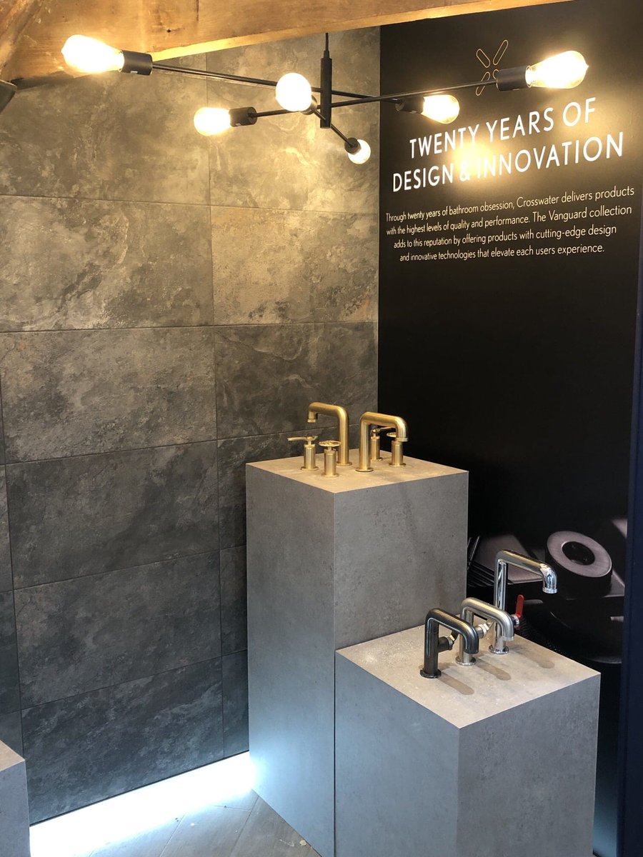 ImageDesignsol1's tweet image. #BathroomShowroom

Still working on an exciting high end kitchen and bathroom showroom at the old Mill Oundle 

#BespokeLighting going in.... check out the illuminated skirting!