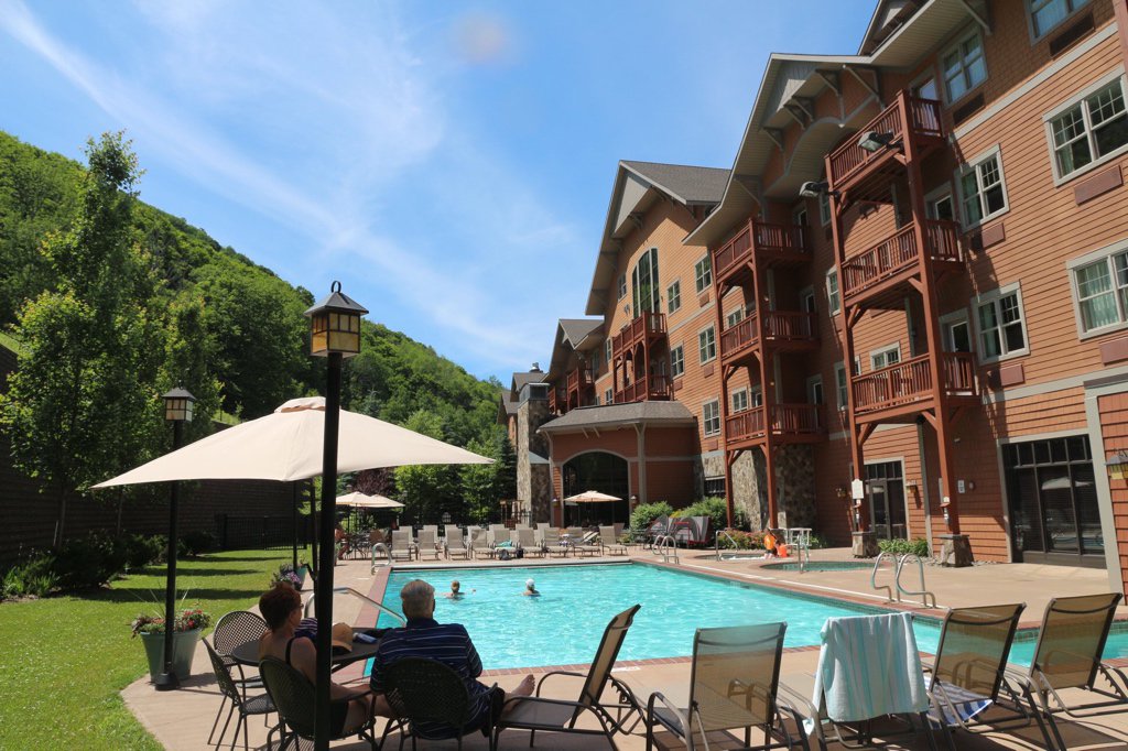 TAPNYFest's tweet photo. TAP New York Craft Beer &amp; Food Festival is just over a week away and there is still plenty of time to secure lodging if you plan to stay before or after the festival! Multiple options are available for both on and off the mountain.

Explore lodging here: https://t.co/fnAzKBSMF6 https://t.co/dj6oEhGMuT