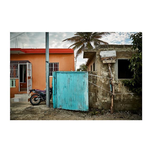 paulnords's tweet photo. One of the most interesting hoops I've seen yet. San Felipe, Dominican Republic
#usofhoops
#unofhoops
#basketball
#bball
#ballislife
#seriousbasketball
#hoops
#hoopdreams
#shootinghoops
#hypecourts
#courtsoftheworld
#dominicanrepublic
#travelphotography https://t.co/7VBUcN9cAT