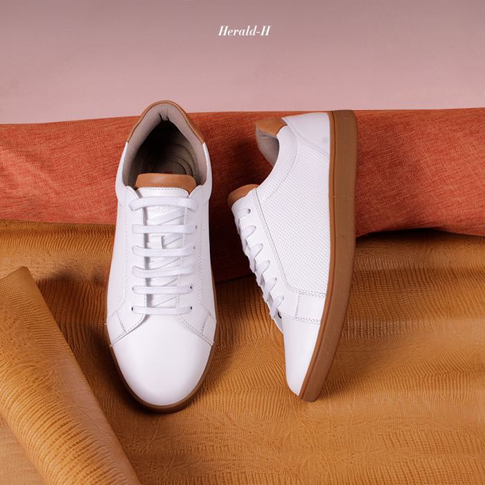 Bosi Twitter: "Para esta temporada, asegúrate de contar con un perfecto par de tenis blancos #MyBosi en tu guardarropa; infaltables en moda masculina | Ref. HERALD-H / Adquiérelos en línea!