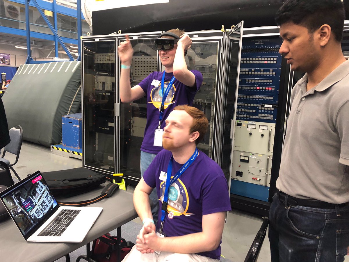 SuitsBUEarth's tweet photo. “Start procedure.” #nasaCodes #NASASUITS @NASA_Johnson @NASAedu @bradleyu #bradleyU https://t.co/Eh7FsRJTYA