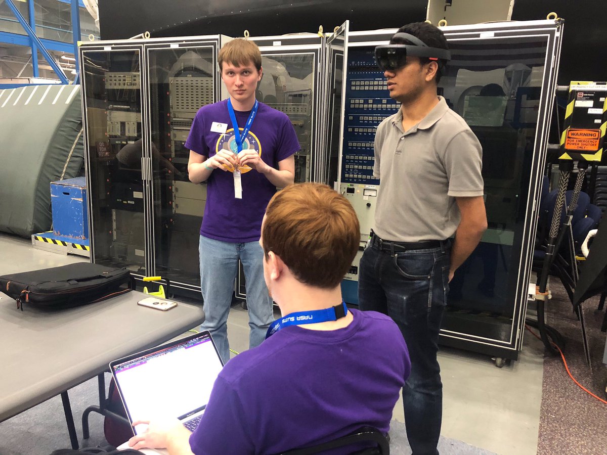 SuitsBUEarth's tweet photo. “Start procedure.” #nasaCodes #NASASUITS @NASA_Johnson @NASAedu @bradleyu #bradleyU https://t.co/Eh7FsRJTYA