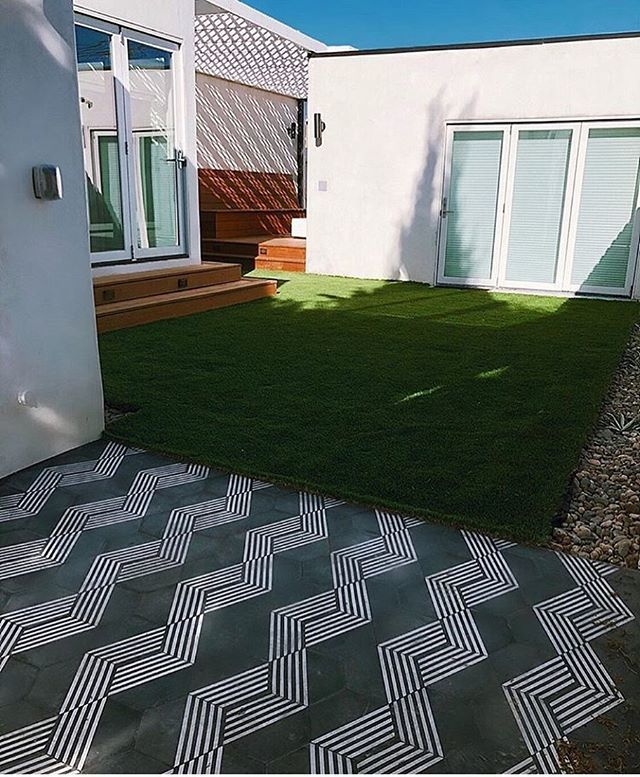 TileTuesday's tweet photo. Let’s take this outside! 😉 regram @elisabaran featuring #tile from @cementtileshop 😍 This looks like a lovely spot to spend a #tiletuesday! // #ihavethisthingwithtiles #tilefloor #carrelage #tiledesign #tilestyle #exteriordesign #patio #patiodecor #t… https://t.co/dYR4SLe5QT https://t.co/FUjDeTKcAQ